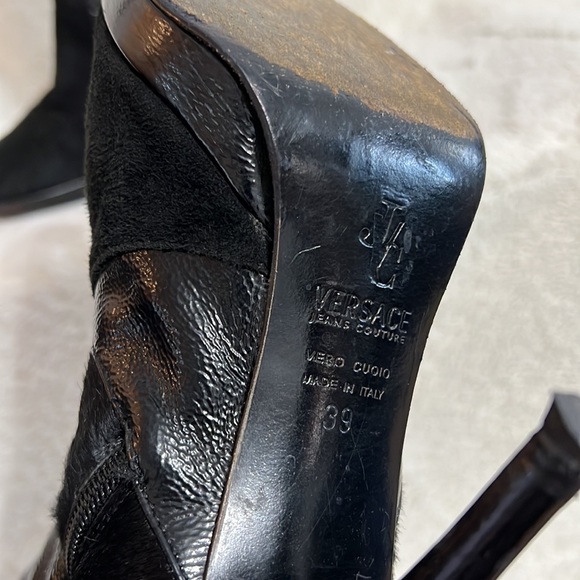 Auth. Vintage Versace Heeled Booties! - Picture 12 of 16